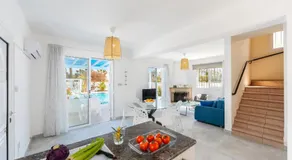 Fig Tree Bay Villa 4 - Image 2