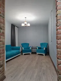 ApartTen 2BR Apt - Image 2