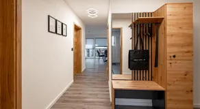 BPS Apartment #5 View - NEU - Deluxe - Modern - Image 3