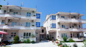 Moonlight Apartments - Image 3
