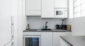 1BR Apartments next to Railway Station, Free Parking, Balcony - Image 5