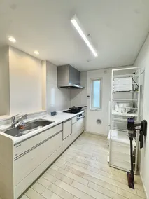 Dorothy Inn Spacious 4LDK New Build 97sqm Up to 10 Guests Free Private Parking Near JR Higashi Jujo Station 3 Minute Walk - Image 5