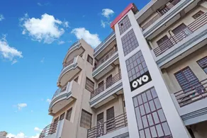 OYO Flagship Hare Rama Hotel - Image 3