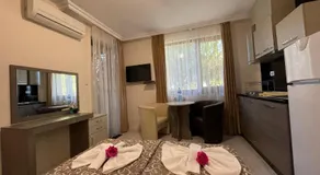 Brilliant Aparthotel - Image 2