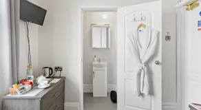 Cherwood Guest House - Image 3