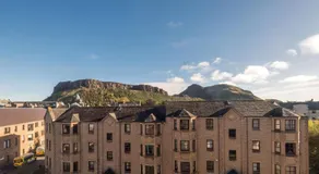 Spectacular View City Centre Haven - Image 2