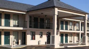 Executive Inn & Suites - Covington - Image 4