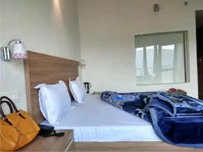 Hotel Emerald Valley - Image 4