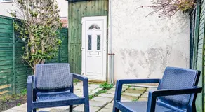 Gravesend comfort Stay free Parking Contractors families corporate booking s - Image 3