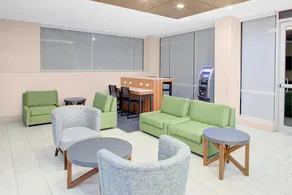 Holiday Inn Express - Bronx NYC - Yankee Stadium - Image 3