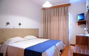 Chrystalla Hotel - Image 1