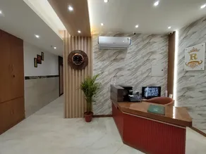 Royal Rooms and Banquet - Image 3