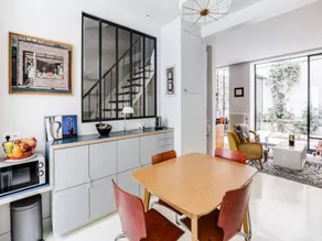 Sumptuous house with patio - Image 3