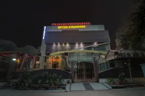 Townhouse Prakash continental Near Netaji Subhash Place Metro Station - Image 4