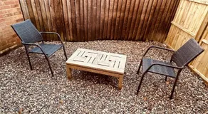 Modern cosy studio near Luton airport, free parking - Image 3