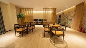 Mayflower Hot Spring Hotel - Image 5