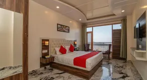 Hillside Home - Image 2