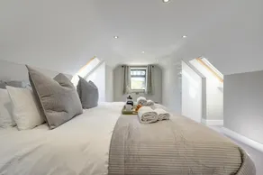 The Gatehouse- Luxury barn with optional hot tub - Image 4