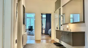 Modernes City-Apartment mit Blick in den Park und 2 Bäder H9 - Image 3