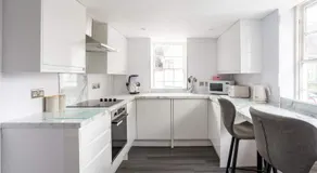 The Secret, Stylish & Spacious En Suite in Blandford Forum, Dorset - Image 2