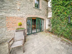 Riverside Villa with Charm - Image 5