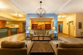 Days Inn & Suites by Wyndham Madison - Image 3