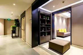 Home Inn Plus Chengdu Taikoo Li Chunxi Road 339 - Image 2
