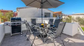 Apartments with parking space Vir - 24319 - Image 2