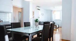 PortHouse Apartments - Image 2
