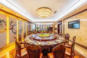 Weichen Grand Hotel - Image 4