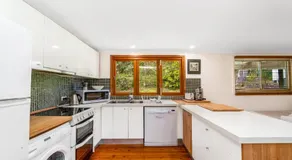 Pearl Beach Bush Retreat - Image 3