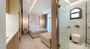 Moderi Luxury Suites - Image 2
