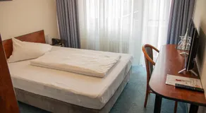 Hotel Alpha - Image 2