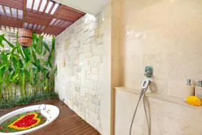 Laluna 1 BR Private Pool Villa & Bathtub - Image 2