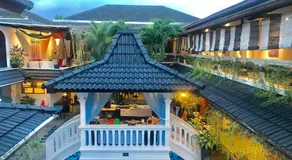 Raintree Boutique Villa & Gallery - Image 5