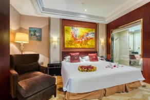 Grand Pacific Hotel - Image 2