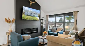 Lake Geneva Family House Pool Table Fireplace and Sleeps 10 - Image 2