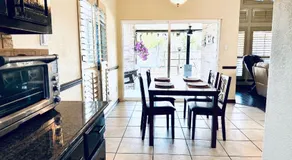 Luxury 5BR Retreat, Kid's Playroom! Near Lake Hubbard, Vineyard Views - Image 4