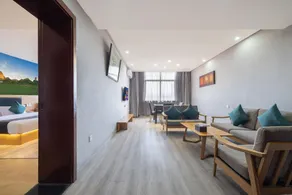 Junyi Select Hotel (Wuyi Hushan Square Store) - Image 3