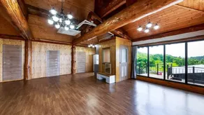 Gangneung Pension Palace - Image 5