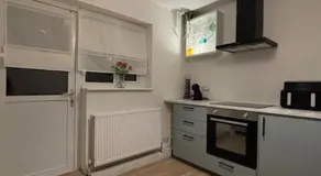 Luxurious Apartment - Luton Airport - Image 5