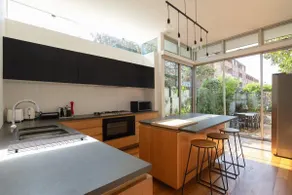 Newtown Terrace House Oasis w Parking & Air-con - Image 5