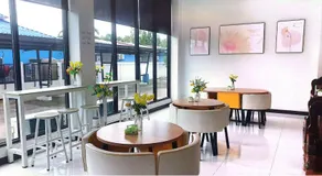 T-NEE Hotel@Udon - Image 2