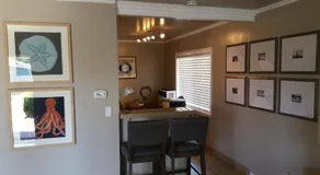 Cowell's Beach Retreat - steps to beach, restaurants, wharf, Boardwalk, shops, fast wifi, surf-in surf-out - Image 5