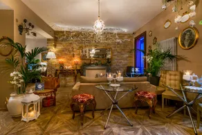051 Room & Breakfast - Image 2