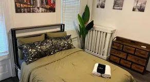 Charming 2-bedroom apartment with Washer and Dryer in Jersey City - Image 2