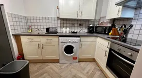 The Farthings, Romsey Apartment - Image 3