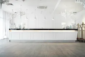 Creator Hotel - Image 2