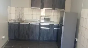 90 Degrees Guest House Emalahleni - Image 4