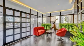 Blossoms Hotel - Image 3